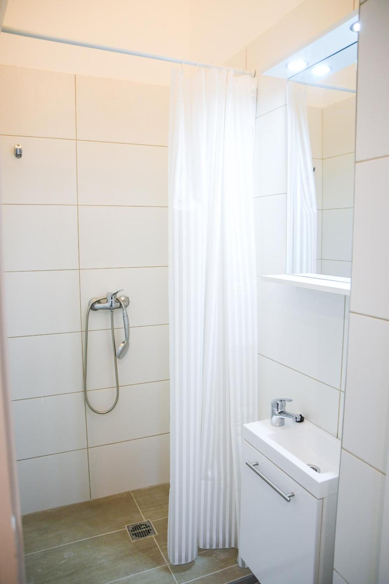 Buda Central Tiny Studios Budapest Eksteriør billede