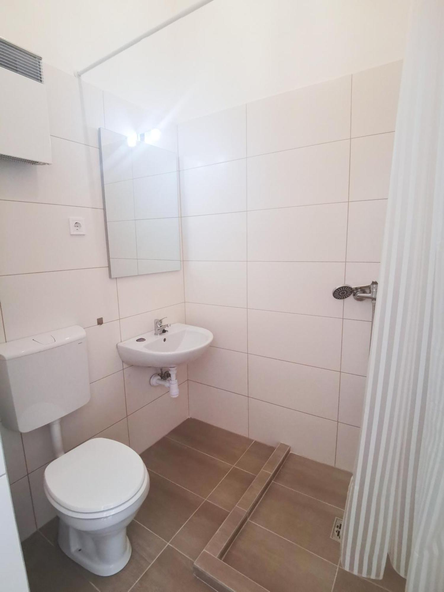 Buda Central Tiny Studios Budapest Eksteriør billede
